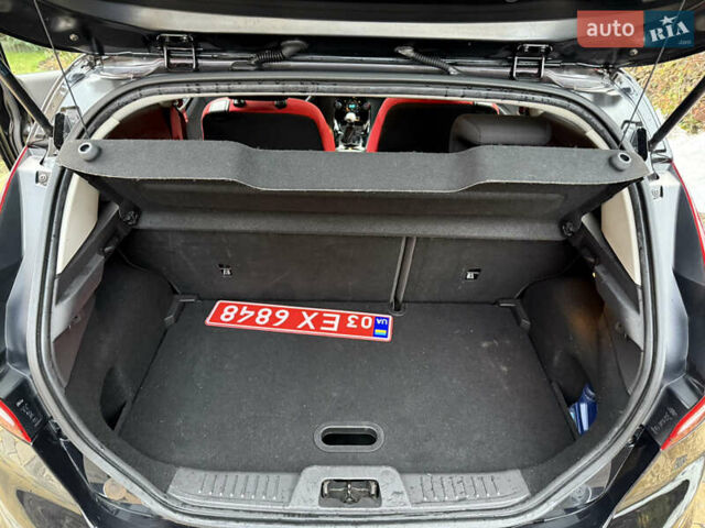 Черный Форд Фиеста, объемом двигателя 1 л и пробегом 173 тыс. км за 7600 $, фото 23 на Automoto.ua