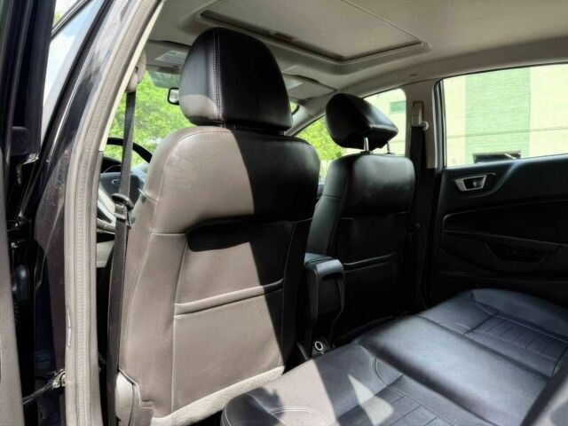 Черный Форд Фиеста, объемом двигателя 1.6 л и пробегом 47 тыс. км за 8500 $, фото 8 на Automoto.ua