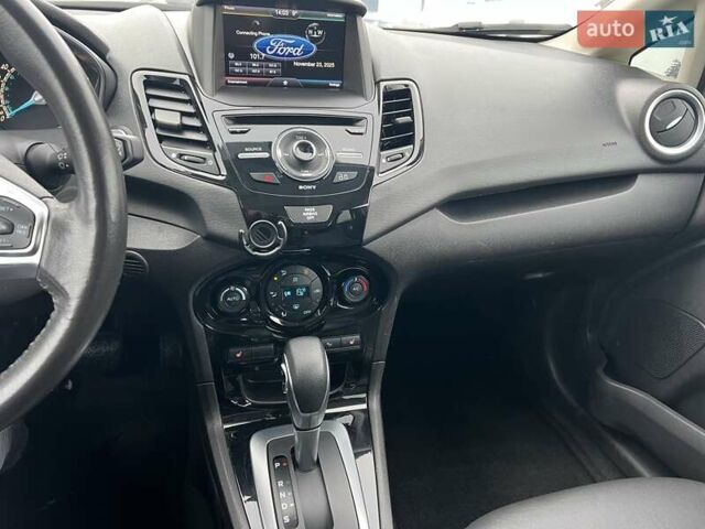 Чорний Форд Фієста, об'ємом двигуна 1.6 л та пробігом 136 тис. км за 7900 $, фото 9 на Automoto.ua