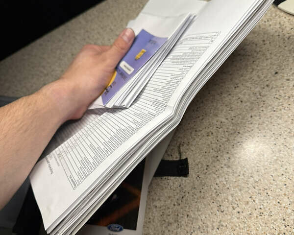 Чорний Форд Фієста, об'ємом двигуна 1 л та пробігом 131 тис. км за 8200 $, фото 21 на Automoto.ua