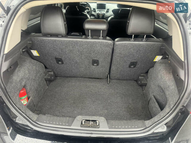 Чорний Форд Фієста, об'ємом двигуна 1.6 л та пробігом 218 тис. км за 8500 $, фото 12 на Automoto.ua