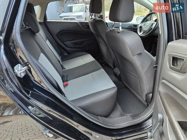 Черный Форд Фиеста, объемом двигателя 1.6 л и пробегом 71 тыс. км за 7999 $, фото 19 на Automoto.ua