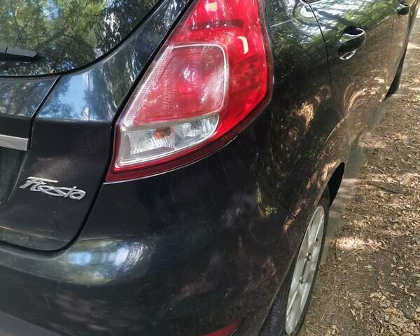 Чорний Форд Фієста, об'ємом двигуна 1.6 л та пробігом 130 тис. км за 8500 $, фото 16 на Automoto.ua