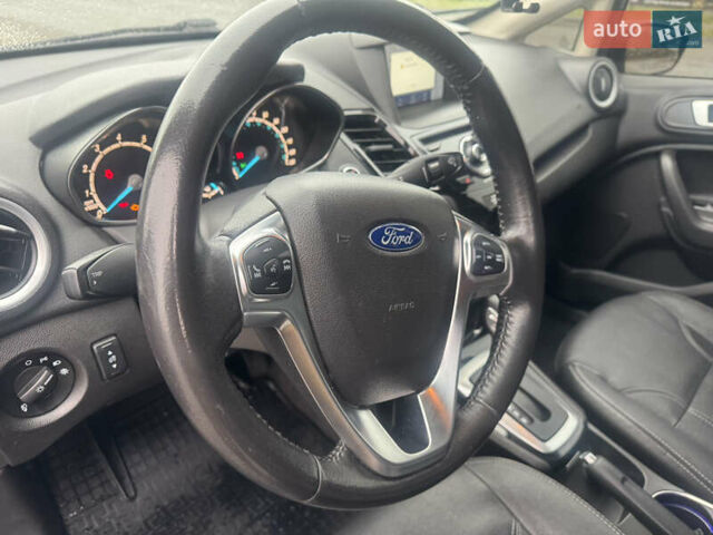 Чорний Форд Фієста, об'ємом двигуна 1.6 л та пробігом 218 тис. км за 8500 $, фото 5 на Automoto.ua
