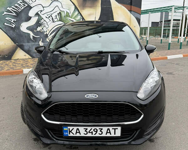 Чорний Форд Фієста, об'ємом двигуна 1 л та пробігом 131 тис. км за 8200 $, фото 1 на Automoto.ua