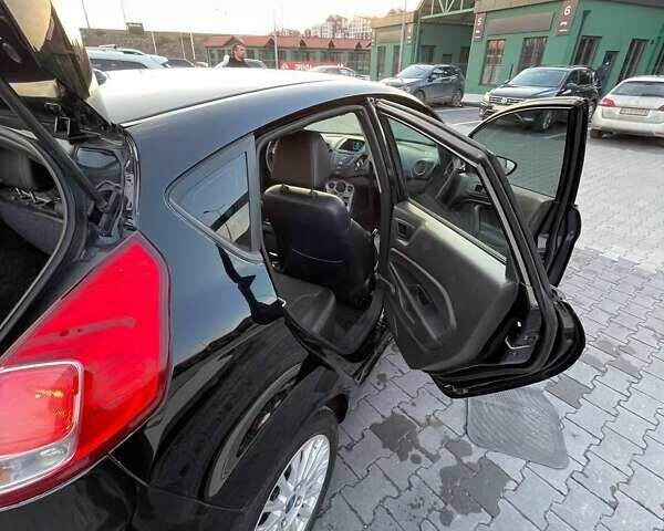 Чорний Форд Фієста, об'ємом двигуна 1.6 л та пробігом 121 тис. км за 6699 $, фото 10 на Automoto.ua