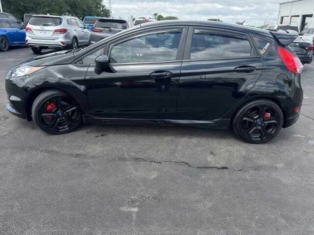 Черный Форд Фиеста, объемом двигателя 1.6 л и пробегом 89 тыс. км за 2500 $, фото 1 на Automoto.ua