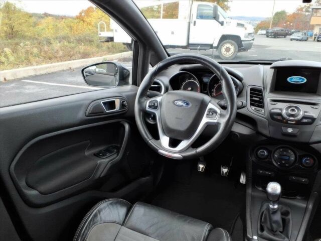 Черный Форд Фиеста, объемом двигателя 1.6 л и пробегом 64 тыс. км за 4600 $, фото 8 на Automoto.ua