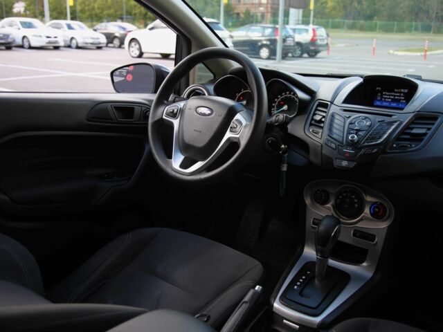 Черный Форд Фиеста, объемом двигателя 1.6 л и пробегом 121 тыс. км за 8200 $, фото 10 на Automoto.ua