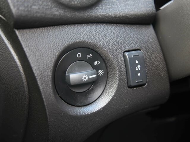 Черный Форд Фиеста, объемом двигателя 1.6 л и пробегом 121 тыс. км за 8200 $, фото 15 на Automoto.ua