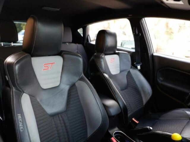 Чорний Форд Фієста, об'ємом двигуна 1.6 л та пробігом 66 тис. км за 4150 $, фото 10 на Automoto.ua