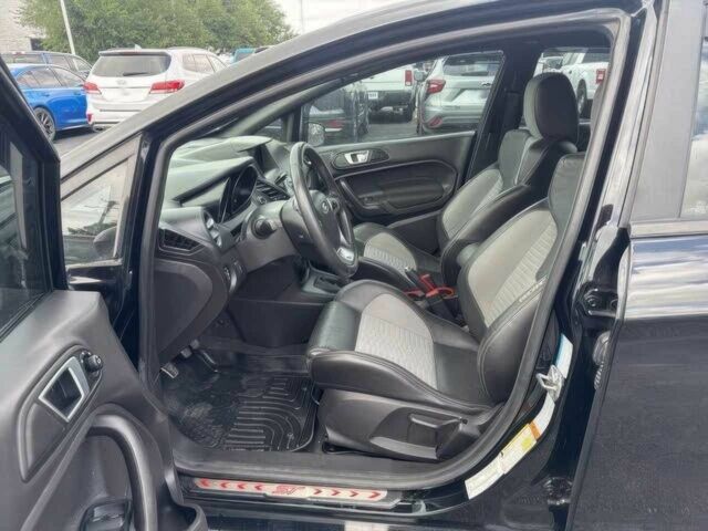 Черный Форд Фиеста, объемом двигателя 1.6 л и пробегом 89 тыс. км за 2500 $, фото 5 на Automoto.ua