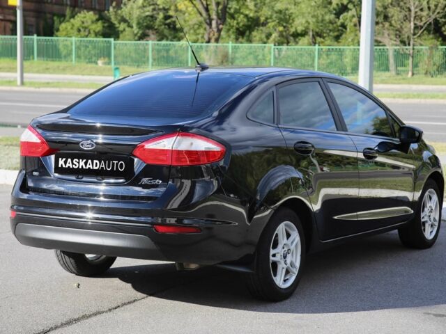 Черный Форд Фиеста, объемом двигателя 1.6 л и пробегом 121 тыс. км за 8200 $, фото 5 на Automoto.ua