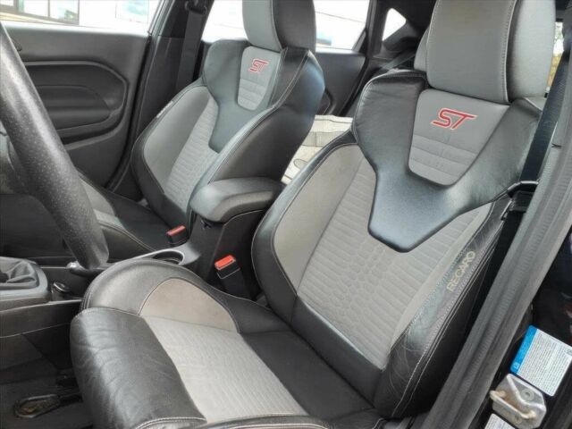 Черный Форд Фиеста, объемом двигателя 1.6 л и пробегом 51 тыс. км за 5550 $, фото 8 на Automoto.ua