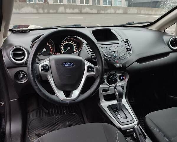 Чорний Форд Фієста, об'ємом двигуна 1.6 л та пробігом 148 тис. км за 8000 $, фото 4 на Automoto.ua