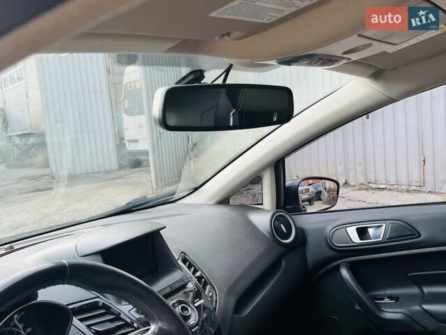 Черный Форд Фиеста, объемом двигателя 1.6 л и пробегом 122 тыс. км за 9500 $, фото 10 на Automoto.ua