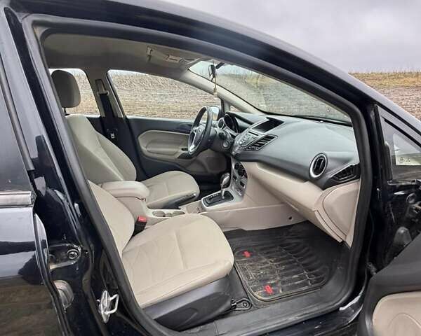 Черный Форд Фиеста, объемом двигателя 1.6 л и пробегом 117 тыс. км за 6800 $, фото 4 на Automoto.ua