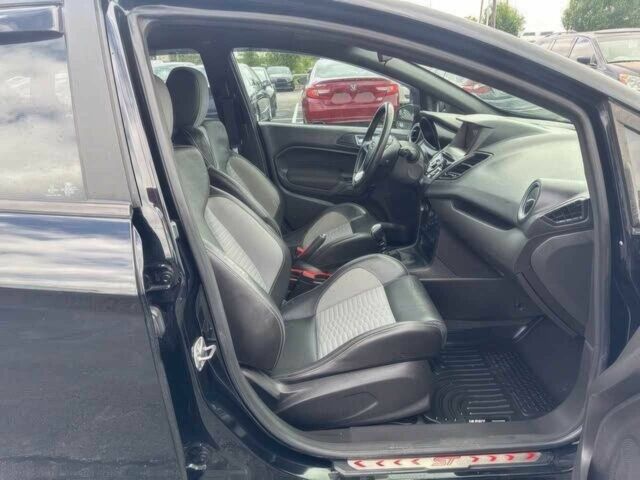 Черный Форд Фиеста, объемом двигателя 1.6 л и пробегом 89 тыс. км за 2500 $, фото 13 на Automoto.ua