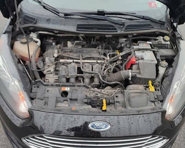 Чорний Форд Фієста, об'ємом двигуна 1.6 л та пробігом 148 тис. км за 8000 $, фото 2 на Automoto.ua