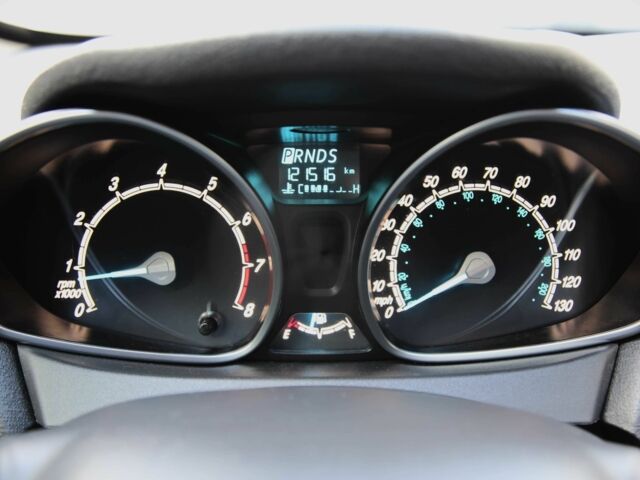 Черный Форд Фиеста, объемом двигателя 1.6 л и пробегом 121 тыс. км за 8200 $, фото 14 на Automoto.ua