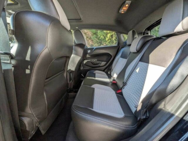 Чорний Форд Фієста, об'ємом двигуна 1.6 л та пробігом 70 тис. км за 5450 $, фото 17 на Automoto.ua