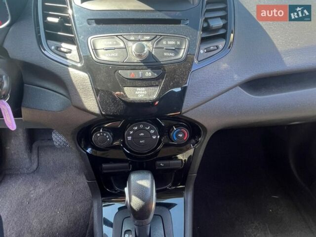 Черный Форд Фиеста, объемом двигателя 1.6 л и пробегом 133 тыс. км за 8800 $, фото 13 на Automoto.ua