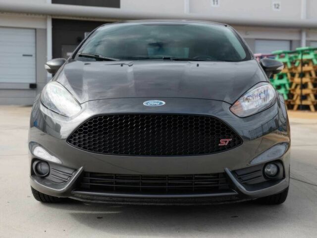 Чорний Форд Фієста, об'ємом двигуна 1.6 л та пробігом 66 тис. км за 4150 $, фото 1 на Automoto.ua