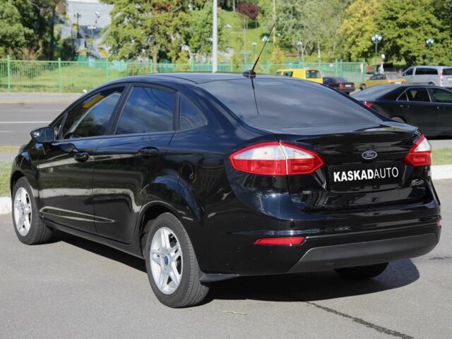 Черный Форд Фиеста, объемом двигателя 1.6 л и пробегом 121 тыс. км за 8200 $, фото 3 на Automoto.ua
