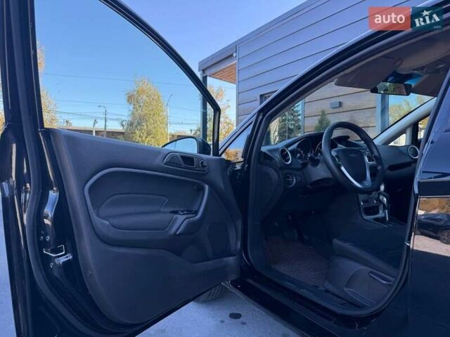 Чорний Форд Фієста, об'ємом двигуна 1.6 л та пробігом 150 тис. км за 8900 $, фото 10 на Automoto.ua
