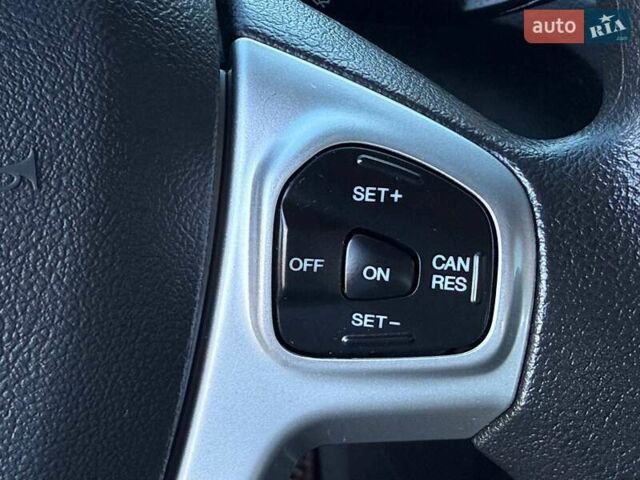 Чорний Форд Фієста, об'ємом двигуна 1.6 л та пробігом 150 тис. км за 8900 $, фото 16 на Automoto.ua