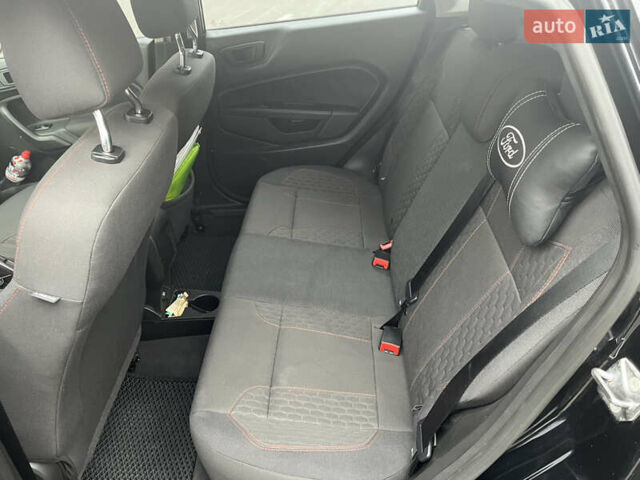 Черный Форд Фиеста, объемом двигателя 1.6 л и пробегом 95 тыс. км за 9600 $, фото 14 на Automoto.ua