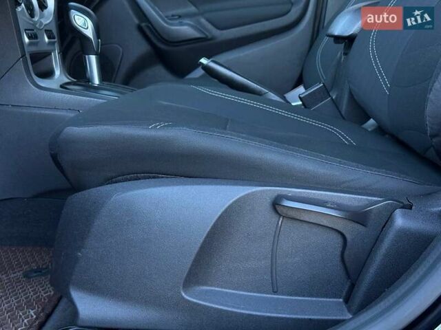 Чорний Форд Фієста, об'ємом двигуна 1.6 л та пробігом 150 тис. км за 8900 $, фото 13 на Automoto.ua