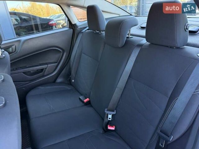 Чорний Форд Фієста, об'ємом двигуна 1.6 л та пробігом 150 тис. км за 8900 $, фото 26 на Automoto.ua