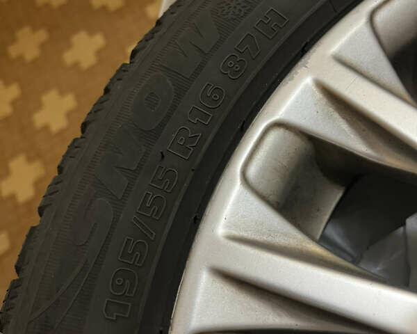 Черный Форд Фиеста, объемом двигателя 1.6 л и пробегом 42 тыс. км за 9500 $, фото 12 на Automoto.ua