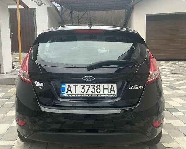 Чорний Форд Фієста, об'ємом двигуна 1.6 л та пробігом 44 тис. км за 8800 $, фото 3 на Automoto.ua