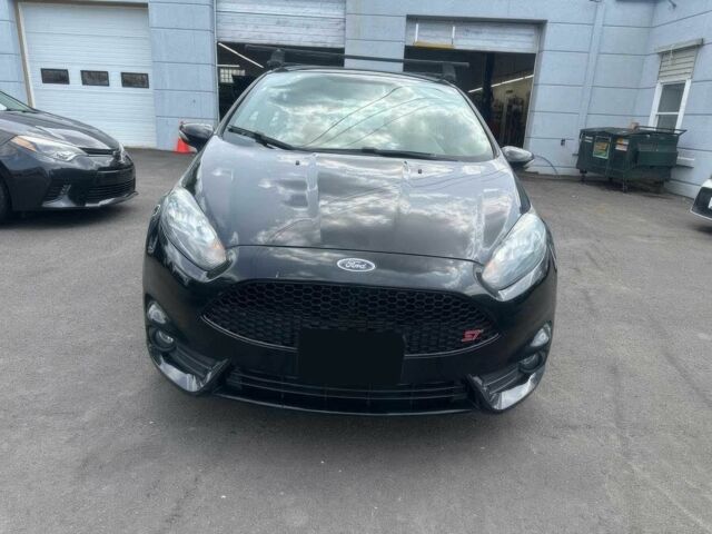 Чорний Форд Фієста, об'ємом двигуна 1.6 л та пробігом 36 тис. км за 6000 $, фото 1 на Automoto.ua