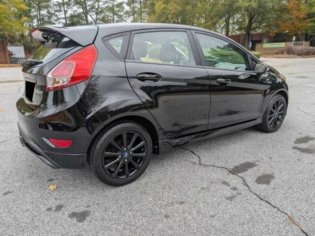 Чорний Форд Фієста, об'ємом двигуна 1.6 л та пробігом 89 тис. км за 6500 $, фото 4 на Automoto.ua