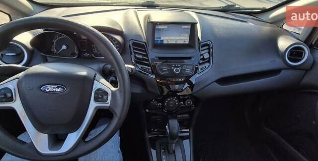 Черный Форд Фиеста, объемом двигателя 1.6 л и пробегом 175 тыс. км за 8950 $, фото 13 на Automoto.ua