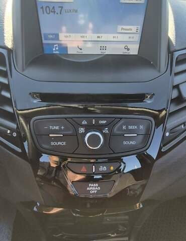 Черный Форд Фиеста, объемом двигателя 1.6 л и пробегом 175 тыс. км за 8950 $, фото 12 на Automoto.ua