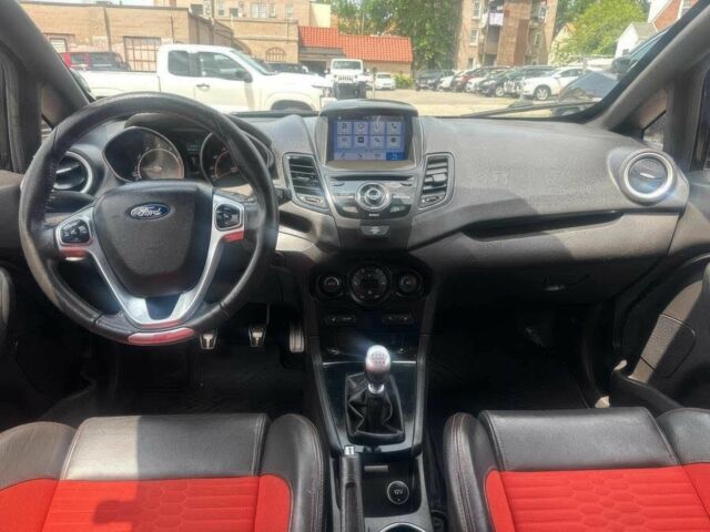 Чорний Форд Фієста, об'ємом двигуна 1.6 л та пробігом 36 тис. км за 6000 $, фото 8 на Automoto.ua