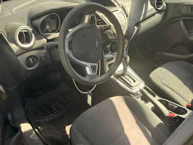 Черный Форд Фиеста, объемом двигателя 1.6 л и пробегом 100 тыс. км за 6500 $, фото 17 на Automoto.ua