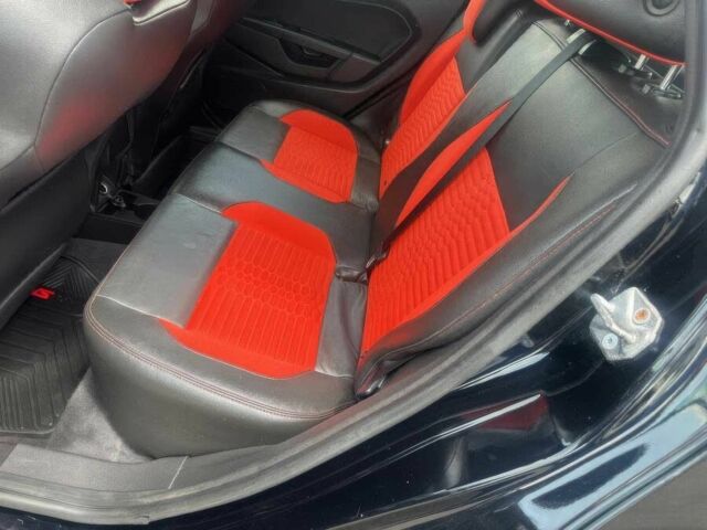 Чорний Форд Фієста, об'ємом двигуна 1.6 л та пробігом 36 тис. км за 6000 $, фото 10 на Automoto.ua