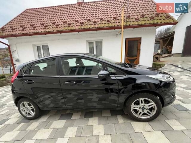 Чорний Форд Фієста, об'ємом двигуна 1.6 л та пробігом 44 тис. км за 8800 $, фото 2 на Automoto.ua