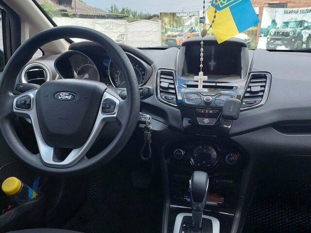 Чорний Форд Фієста, об'ємом двигуна 1.6 л та пробігом 80 тис. км за 9600 $, фото 4 на Automoto.ua