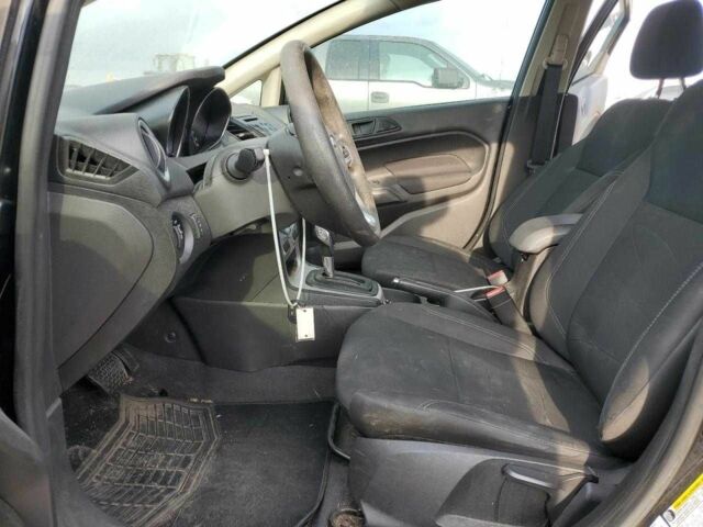 Черный Форд Фиеста, объемом двигателя 1.6 л и пробегом 100 тыс. км за 6500 $, фото 6 на Automoto.ua