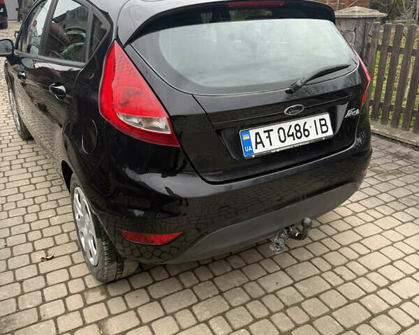 Чорний Форд Фієста, об'ємом двигуна 1.24 л та пробігом 190 тис. км за 5900 $, фото 9 на Automoto.ua