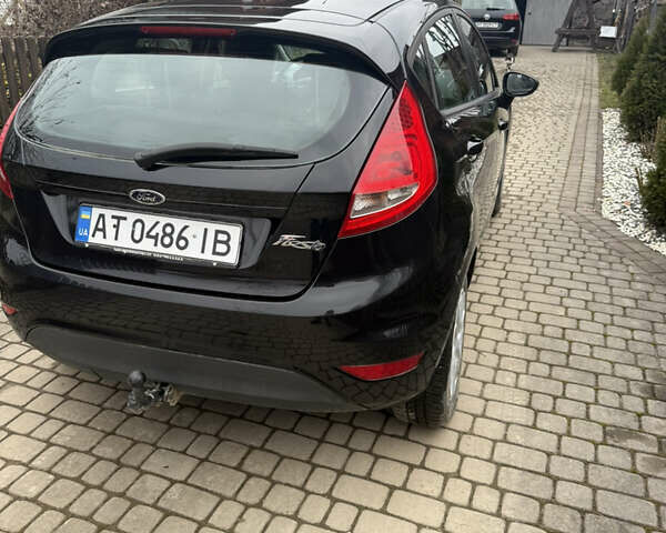 Чорний Форд Фієста, об'ємом двигуна 1.24 л та пробігом 190 тис. км за 5900 $, фото 8 на Automoto.ua