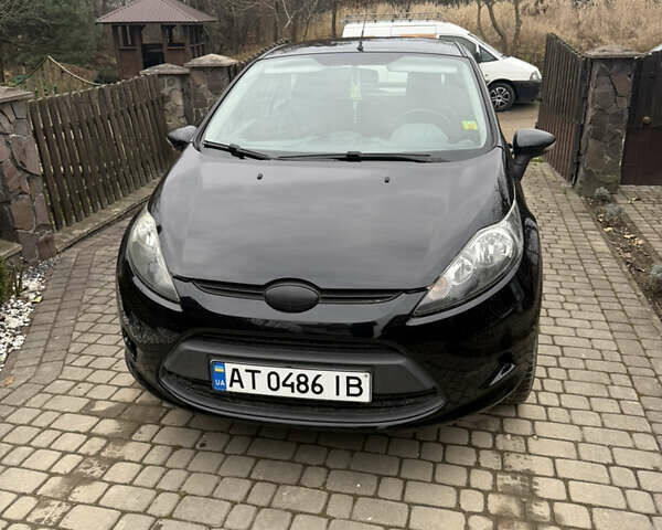 Чорний Форд Фієста, об'ємом двигуна 1.24 л та пробігом 190 тис. км за 5900 $, фото 1 на Automoto.ua