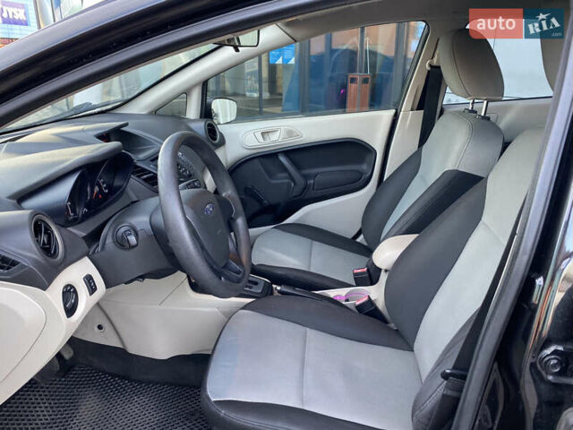 Черный Форд Фиеста, объемом двигателя 1.6 л и пробегом 200 тыс. км за 6900 $, фото 21 на Automoto.ua