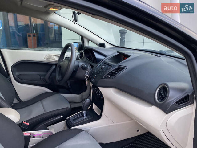 Черный Форд Фиеста, объемом двигателя 1.6 л и пробегом 200 тыс. км за 6950 $, фото 22 на Automoto.ua